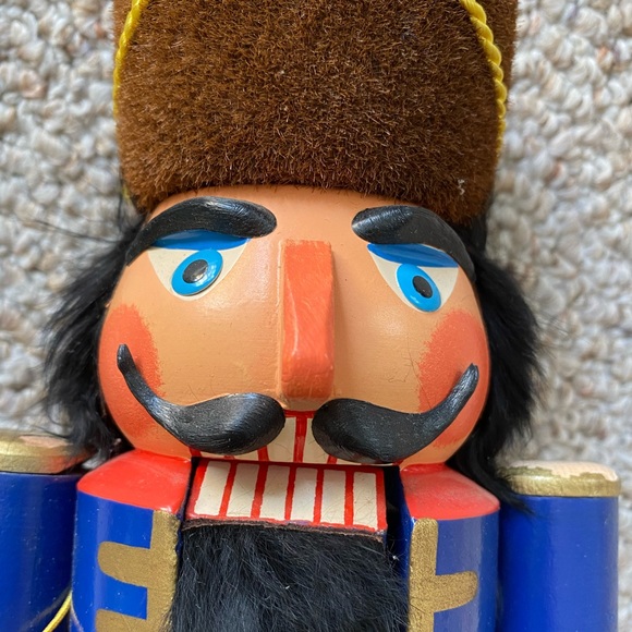 SOLD Vintage Erzgebirge German Pandur Nutcracker - Picture 9 of 12